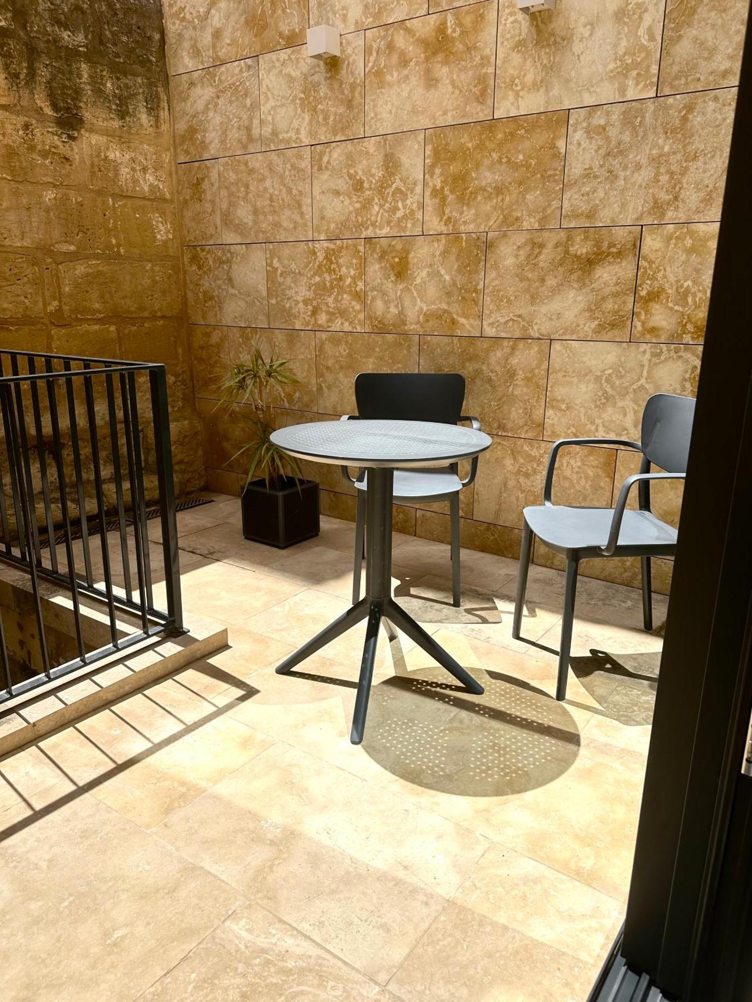 Numru 27 Expertly Restored Small House Of Character Cospicua Eksteriør billede